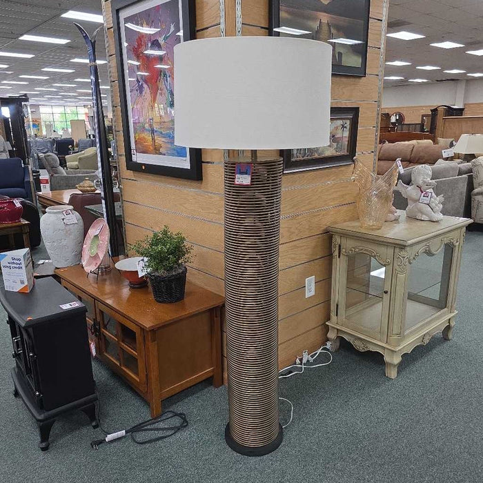 FLOOR LAMP BTK