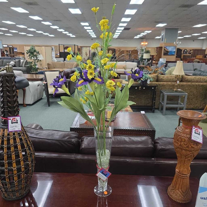 GLASS VASE WITH SILK BT
