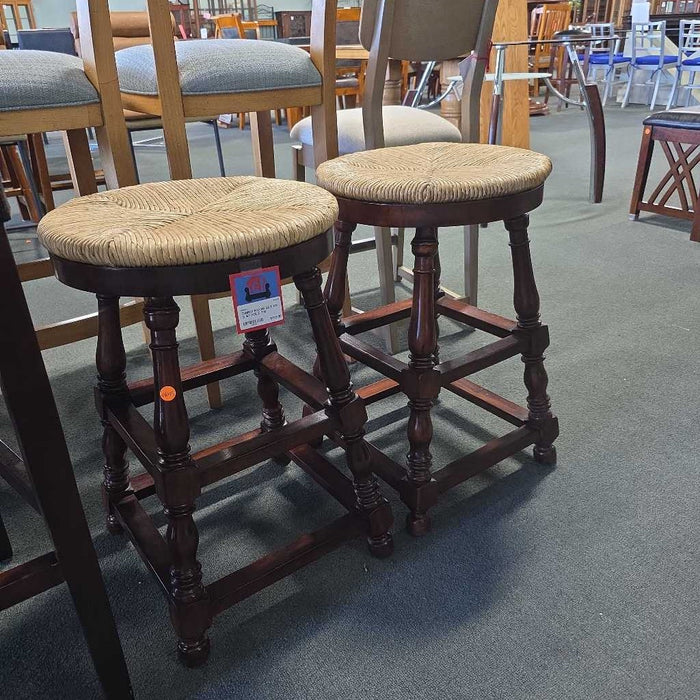 SET OF 2 STOOLS TM