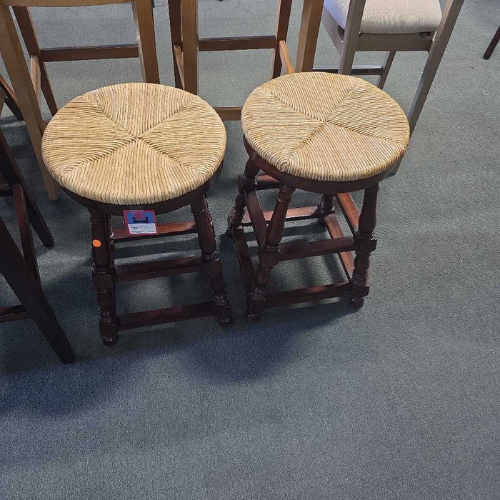 SET OF 2 STOOLS TM
