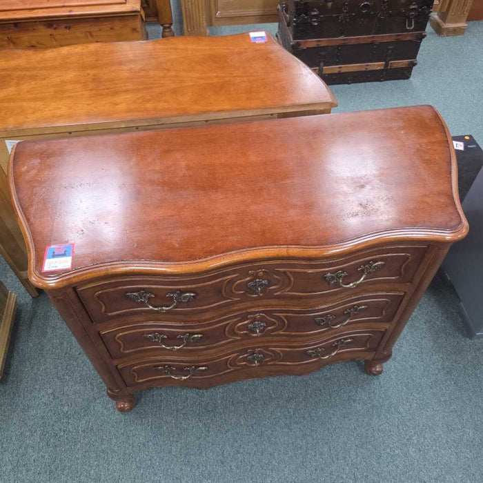 CENTURY CHEST OF DRAWERS BTK