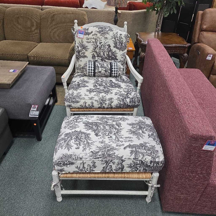 ACCENT CHAIR WITH OTTOMAN MI