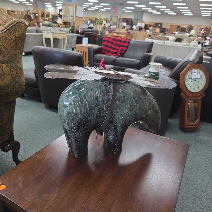 BEAR STATUE MI