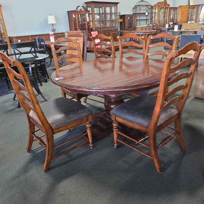 TABLE 6 CHAIRS 1 LEAF KLH