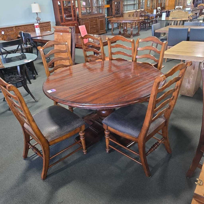 TABLE 6 CHAIRS 1 LEAF KLH