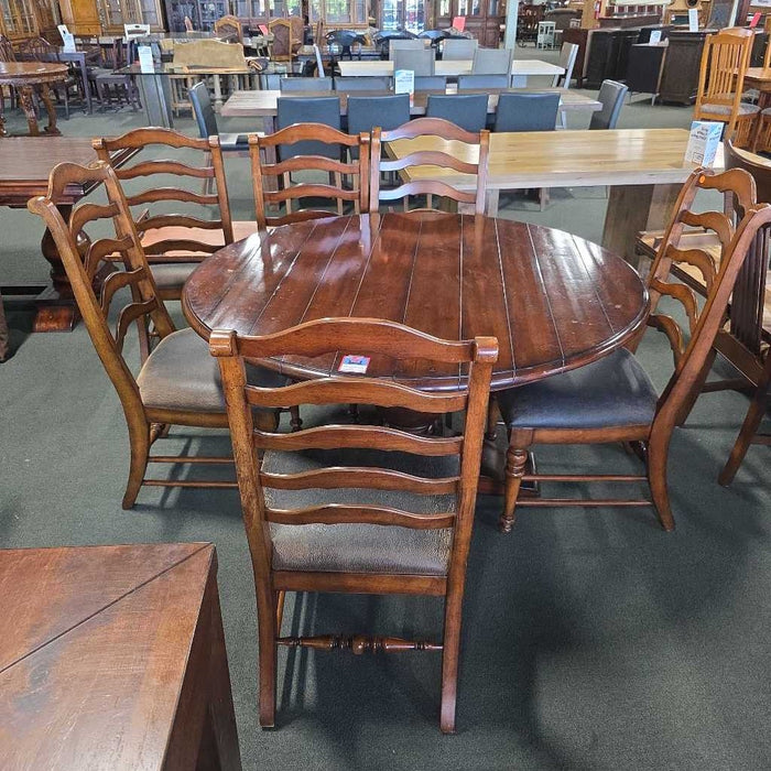 TABLE 6 CHAIRS 1 LEAF KLH