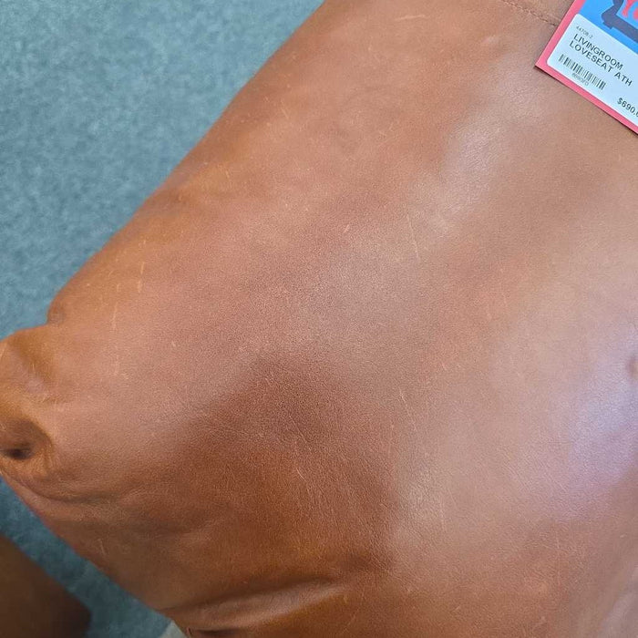LOVESEAT ATH