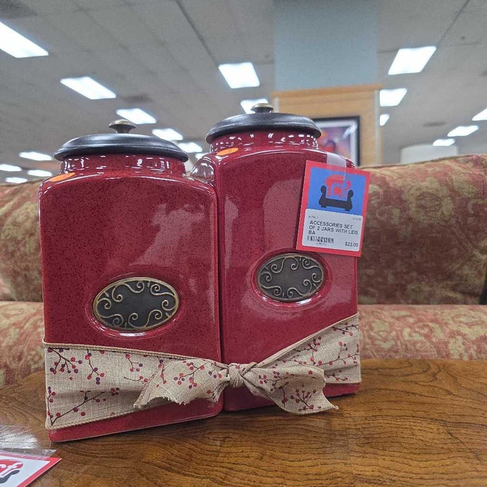 SET OF 2 JARS WITH LIDS BA