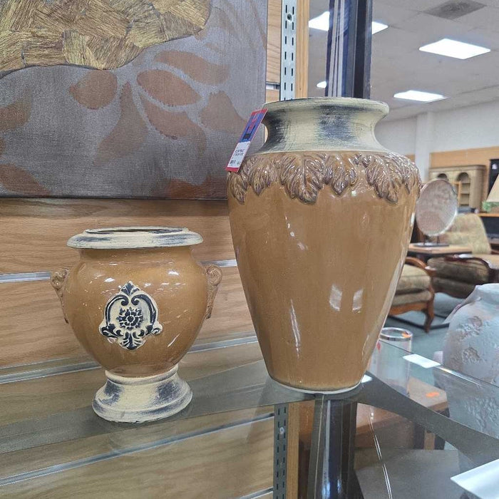 SET OF 2 BROWN VASES LS