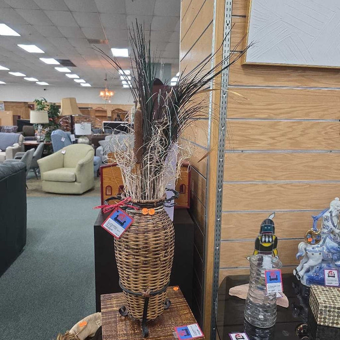 WOVEN VASE WITH SILK BT