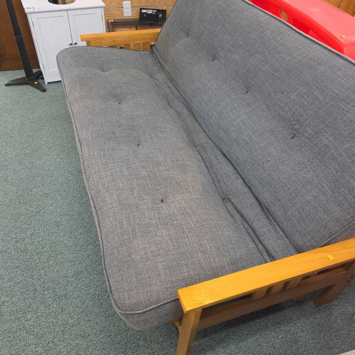 FUTON BTK