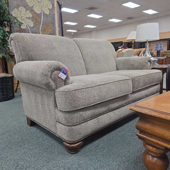 LOVESEAT BTK