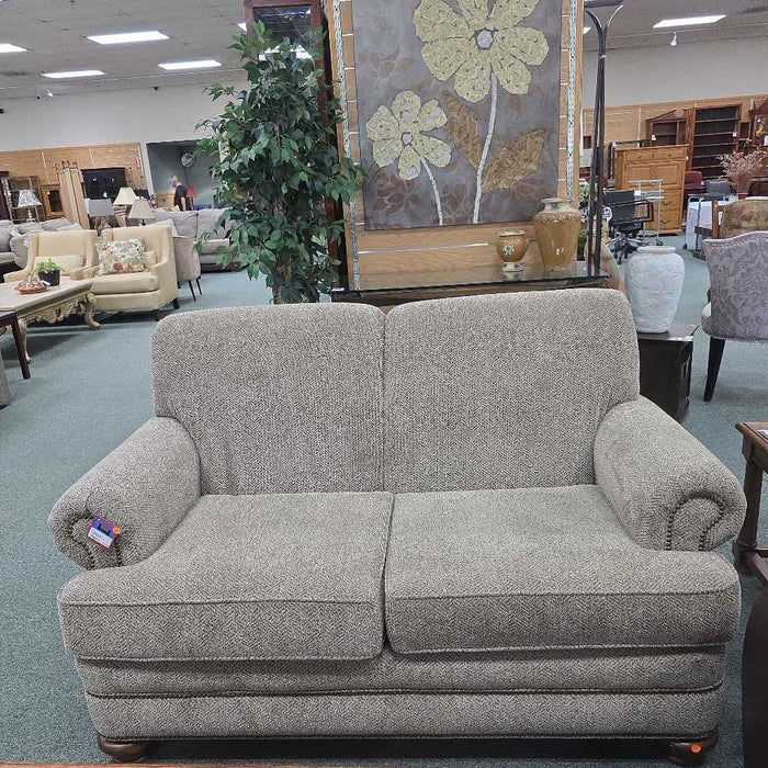 LOVESEAT BTK