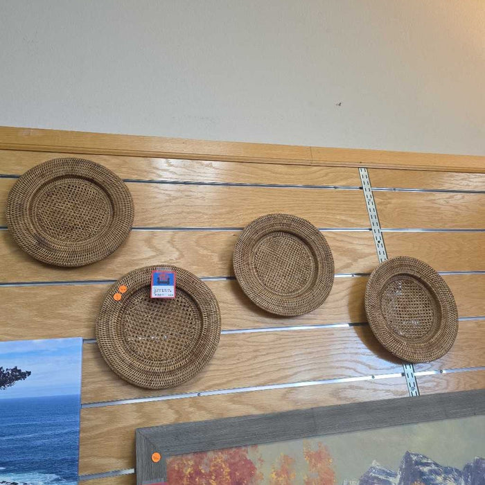 4PC WOVEN DISH DECOR