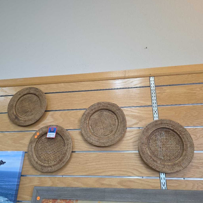 4PC WOVEN DISH DECOR