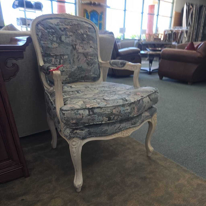 ACCENT CHAIR BIL