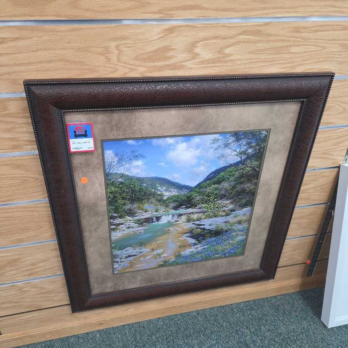 WALL ART AT