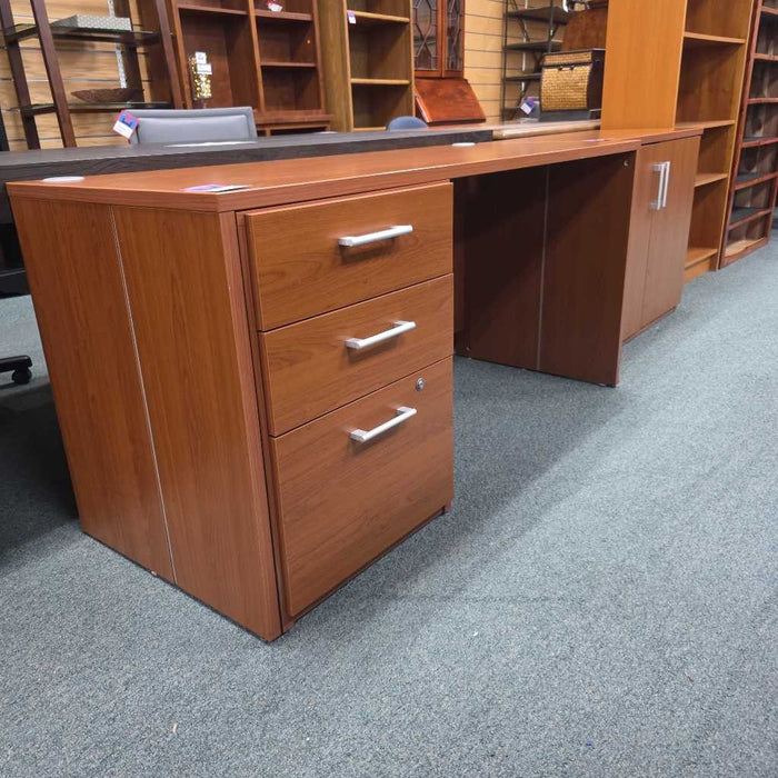 DESK WITH FILE CABINET BIL