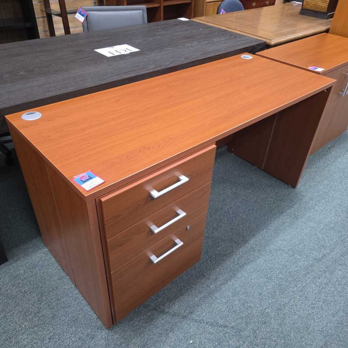 DESK WITH FILE CABINET BIL