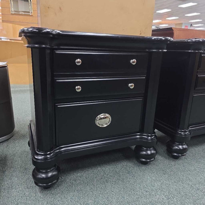 NIGHTSTAND MI