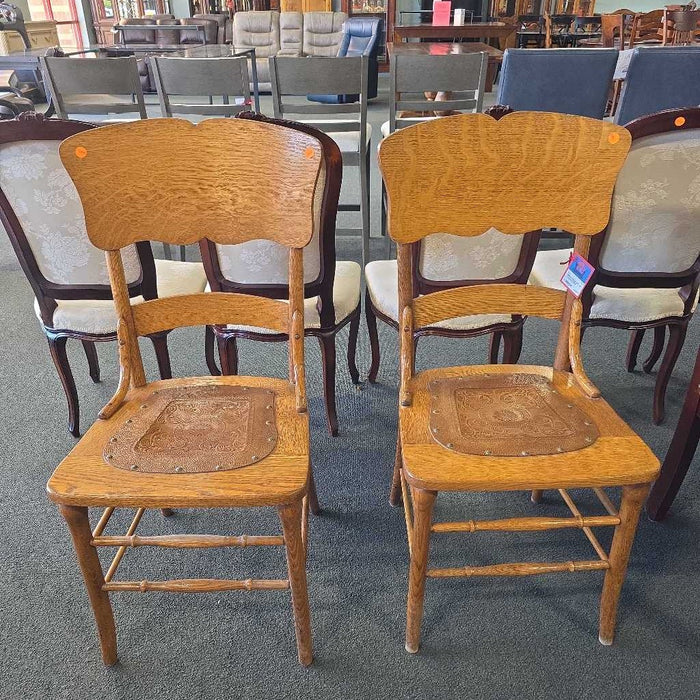 SET OF 2 CHAIRS BAH