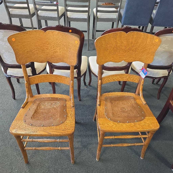 SET OF 2 CHAIRS BAH