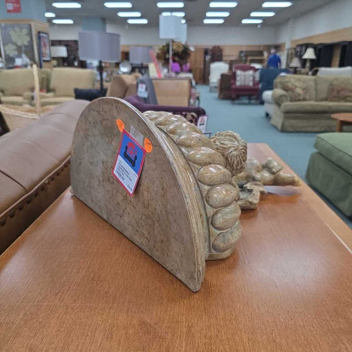 CHERUB FLOATING SHELF BT