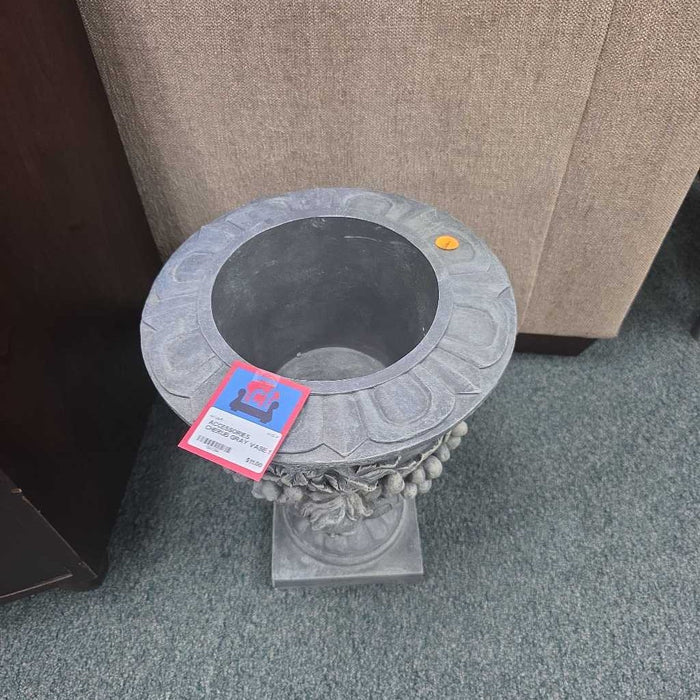 CHERUB GRAY VASE S