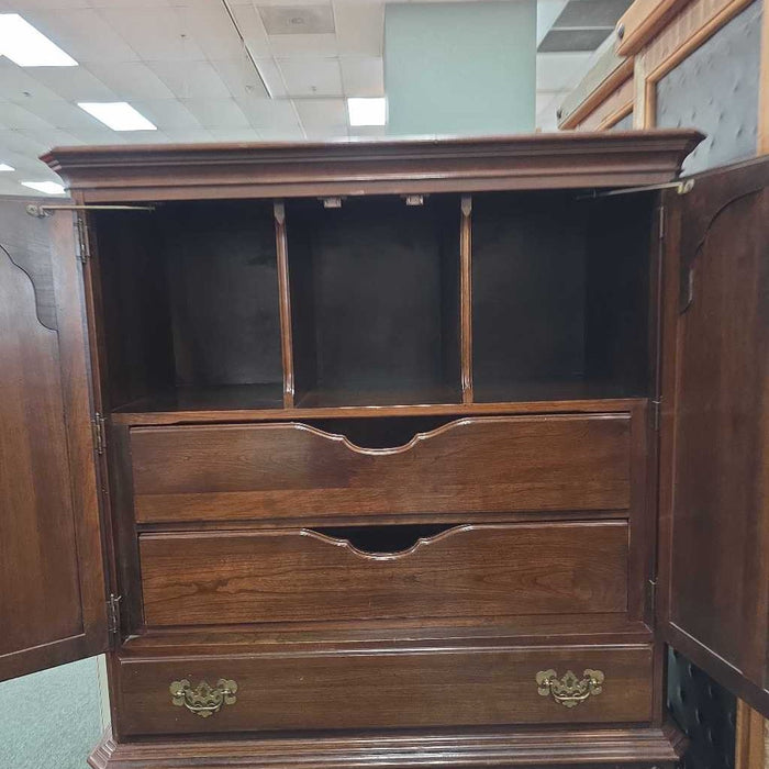 TALLBOY DRESSER BTK