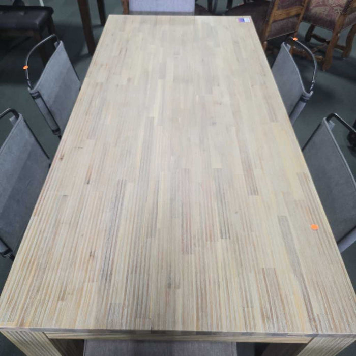 NATURAL STRAIGHT LEG DINING TABLE BTK