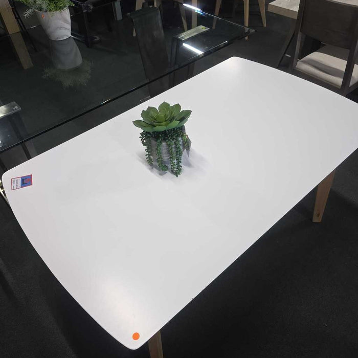 WHITE TOP DINING TABLE BTK
