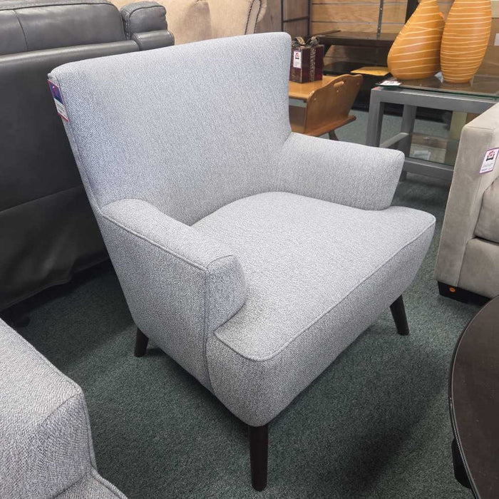 GREY ACCENT CHAIR BBM