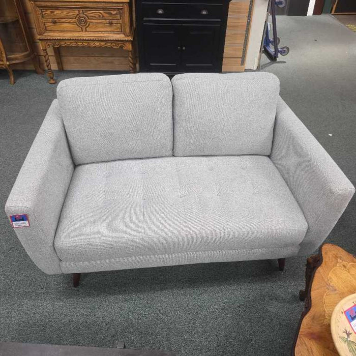 GREY TUFTED LOVESEAT BTK