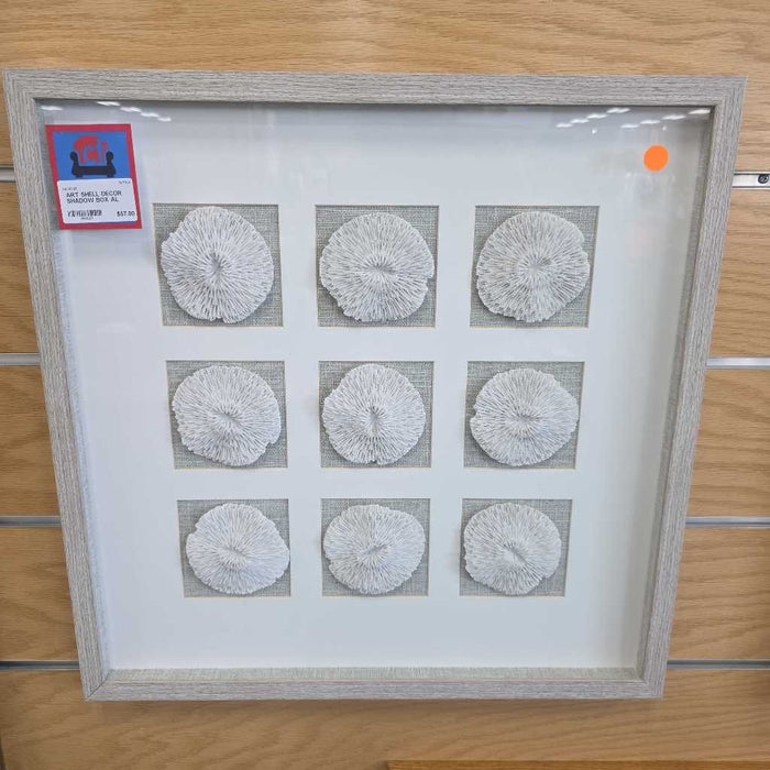 SHELL DECOR SHADOW BOX AL