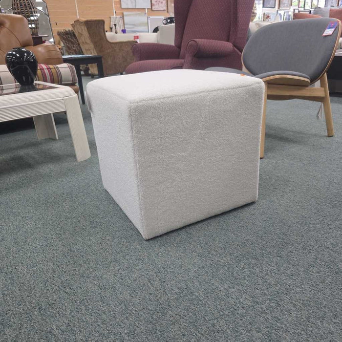 WHITE STOOL/OTTOMAN LS