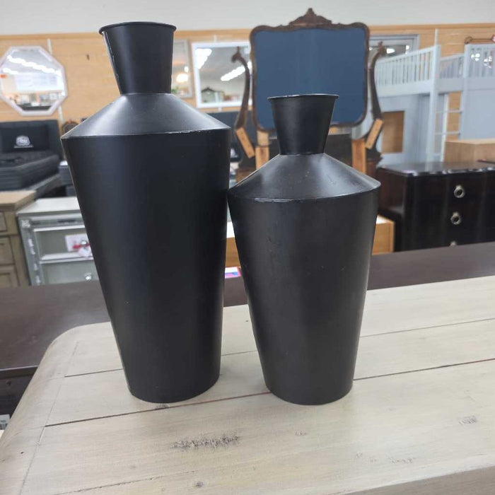 SET OF 2 BLACK METAL VASES BA