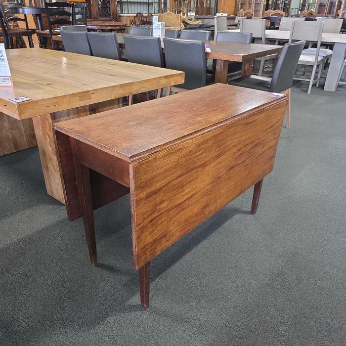DROP LEAF TABLE BTK