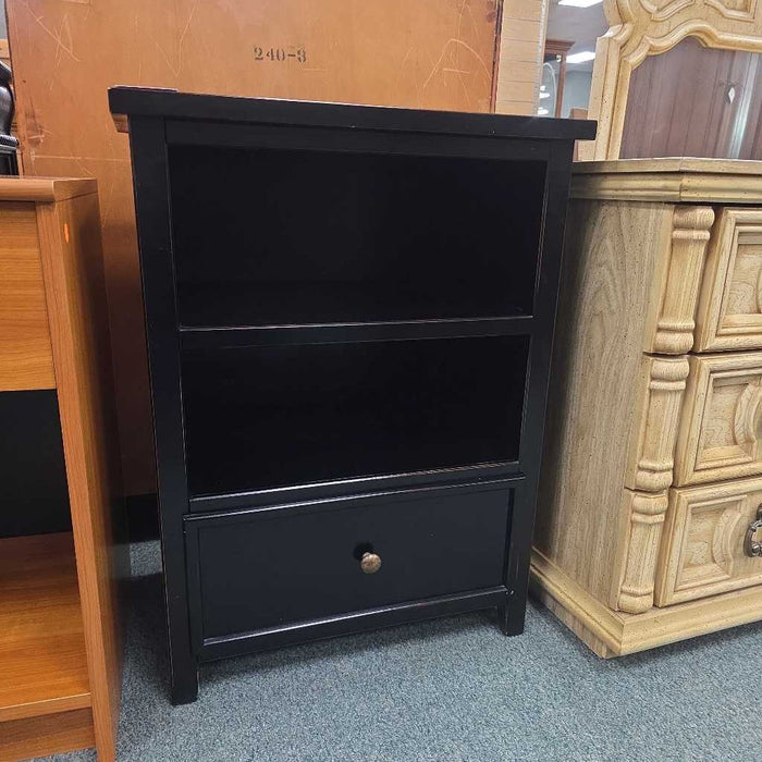 NIGHTSTAND MI