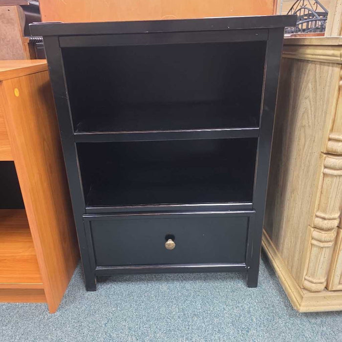 NIGHTSTAND MI