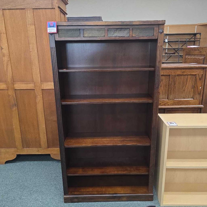 BOOKSHELF BTK