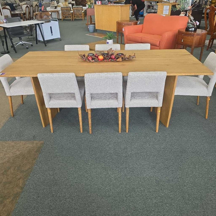 FOUR HANDS PICKFORD DINING TABLE MCK