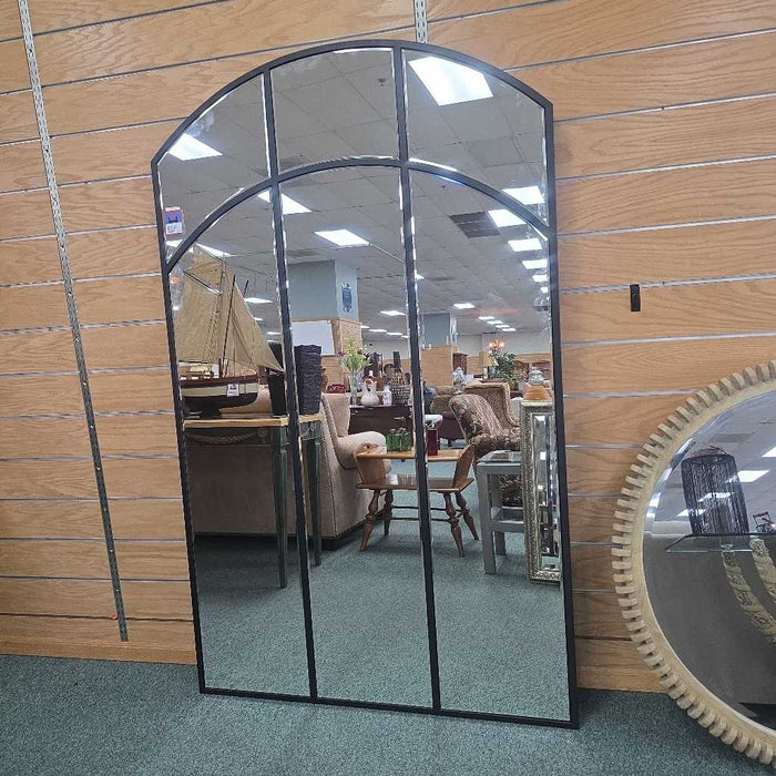 LARGE WINDOW ARCH MIRROR LSH
