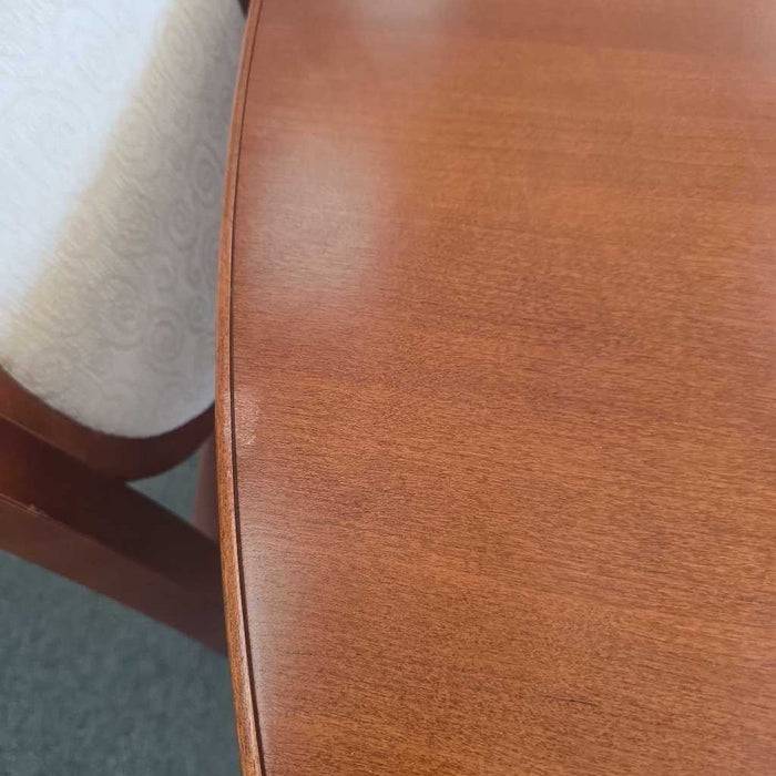 TABLE WITH 8 CHAIRS AND 1 LEAF MIH