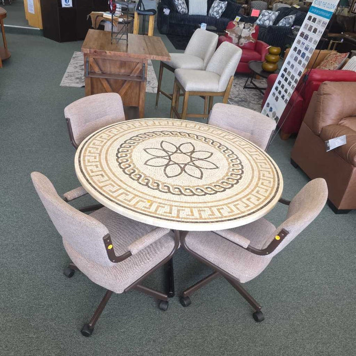 TABLE WITH 4 CHAIRS ALK
