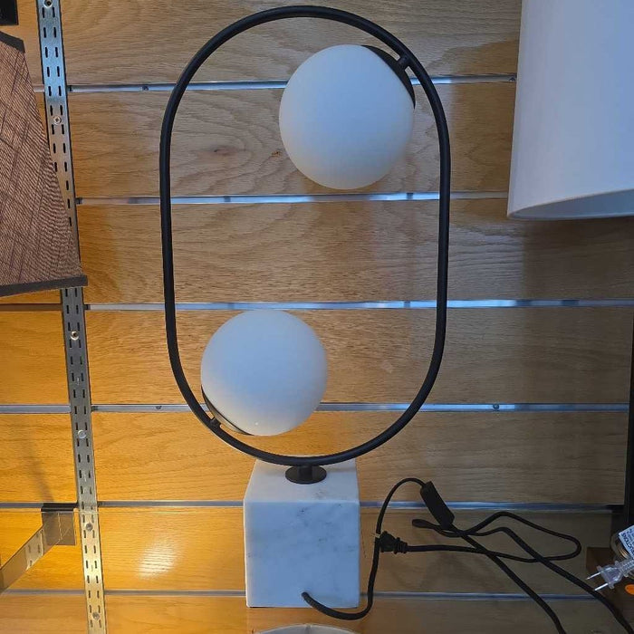 2 LIGHT BALL LAMP LS