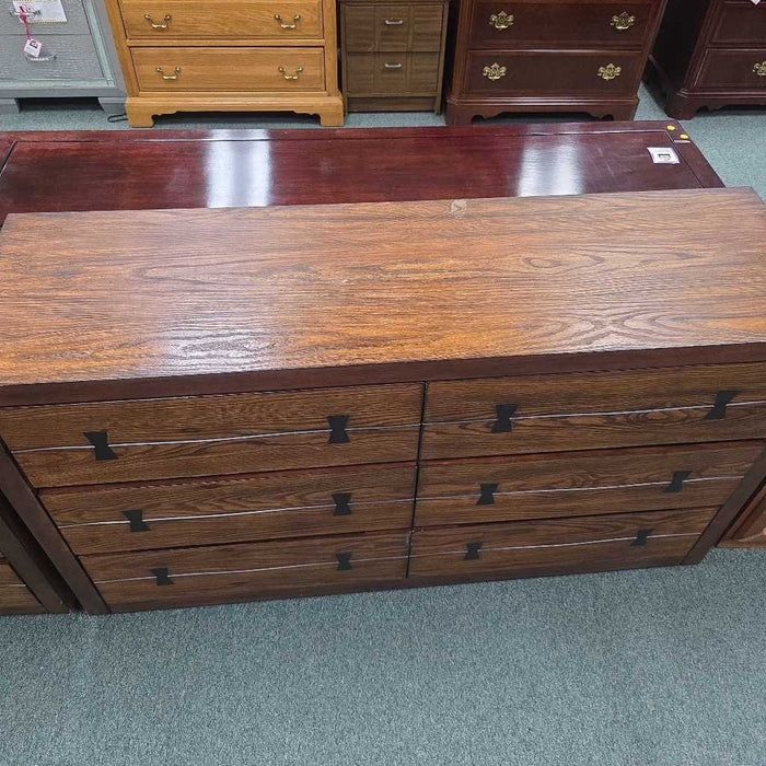 DRESSER LLB