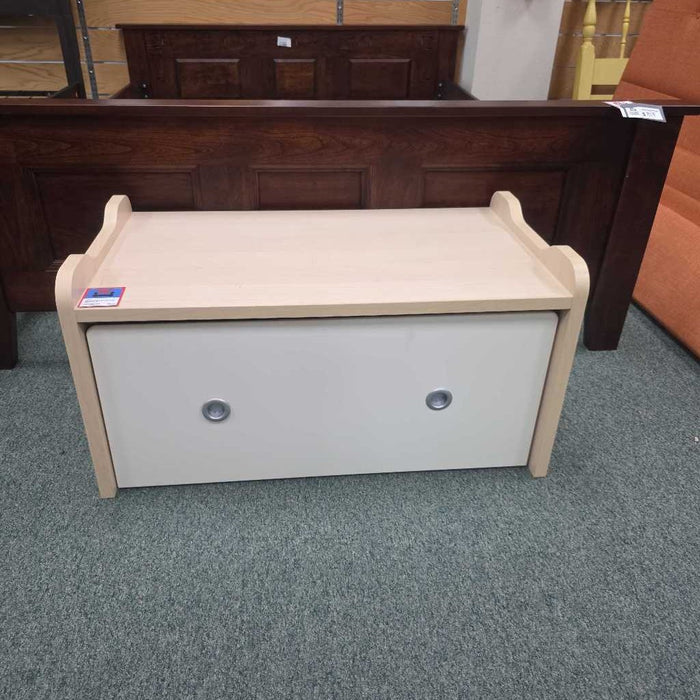 STORAGE BENCH KL
