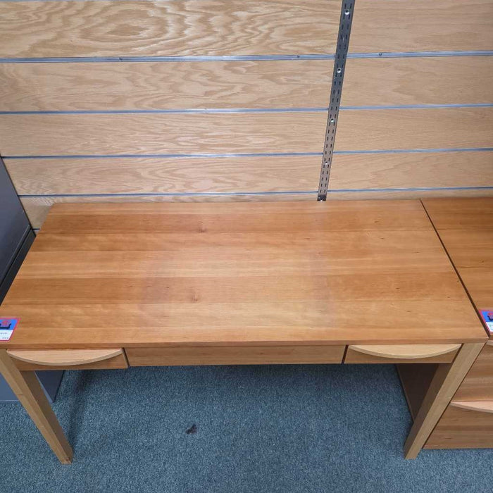 DESK BAH