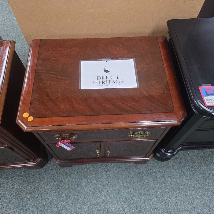 DREXEL HERITAGE NIGHTSTAND BBM