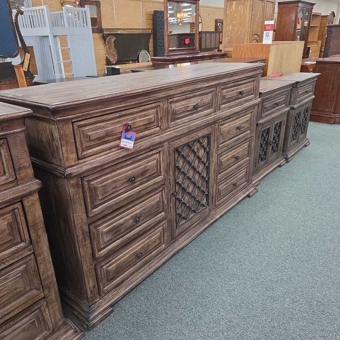 DRESSER ATH
